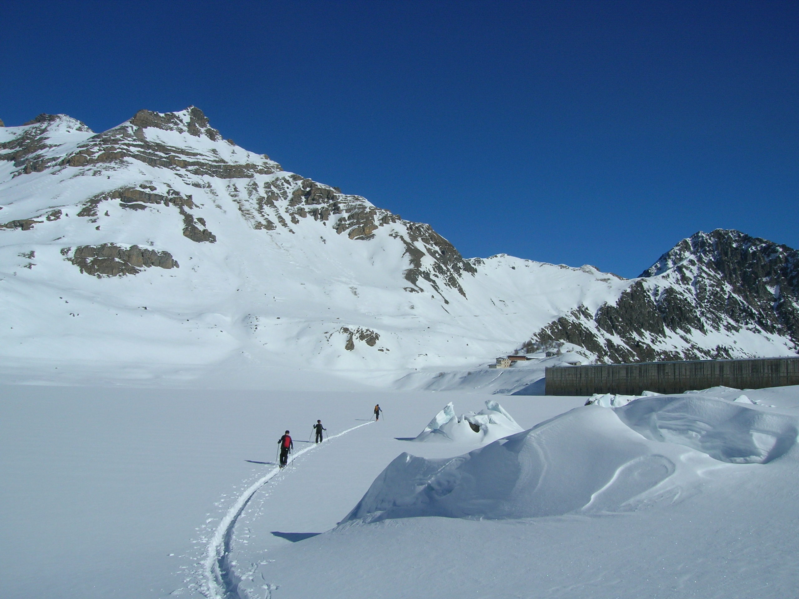 En hiver &agrave; Salanfe - Auberge de Salanfe